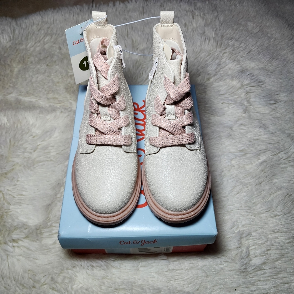 New Cat & Jack Amaya Ivory Boots Booties - 11